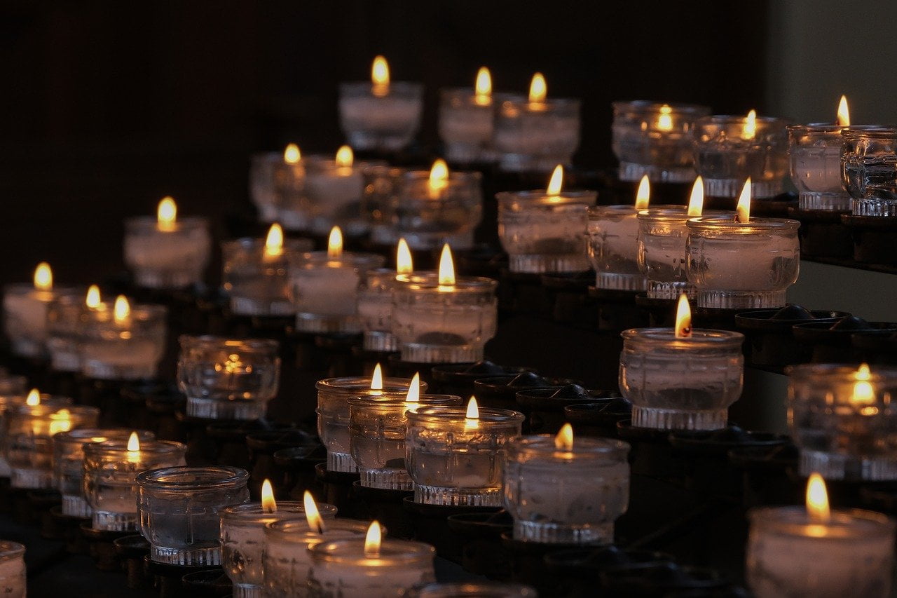 Religiosity and Intelligence, candles, candlelight, flame-8270380.jpg